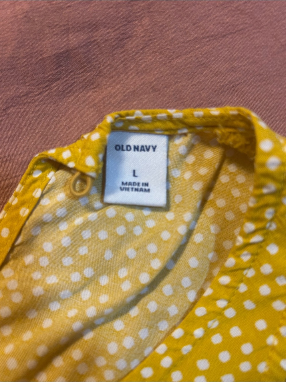 Old Navy Women’s Yellow Polka Dot Sleeveless Tank Top - Picture 4 of 4